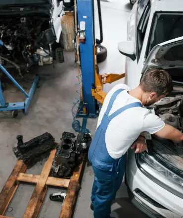 mechanic checking mercedes benz dubai
